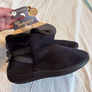 ISOTONER Warm Cushioned Black Bootie Slippers
